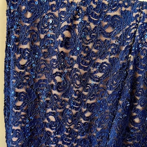 Alex Evenings Off the Shoulder Long Formal Gown - Picture 8 of 12